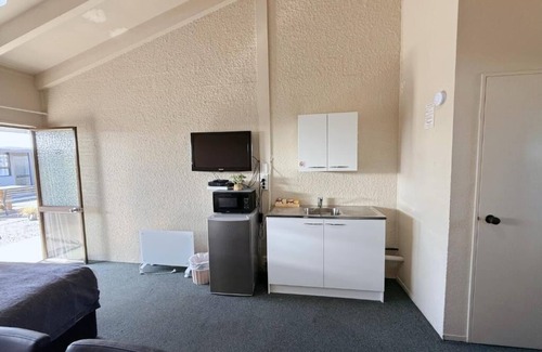 Whakatane Hotel | Cortez Motel