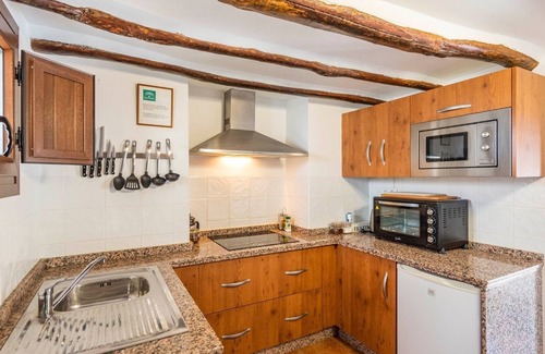 Algarinejo Villa | Cortijo Chaparro Algarinejo by Ruralidays