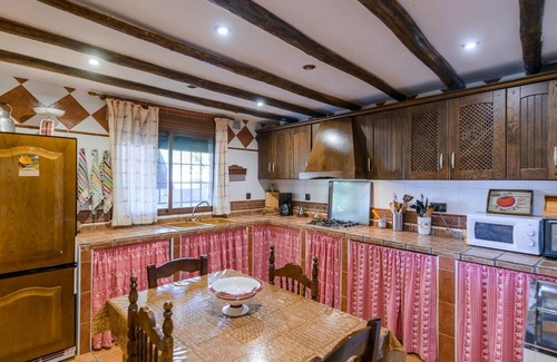 Fuensanta de Martos Villa | Cortijo El Encinar de Cobo Martos by Ruralidays