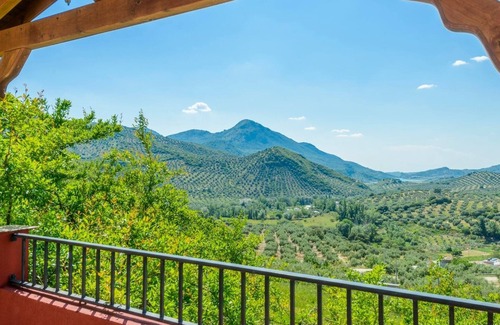 Fuensanta de Martos Villa | Cortijo El Encinar de Cobo Martos by Ruralidays