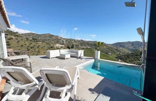 Sayalonga House | Cortijo Los Matías