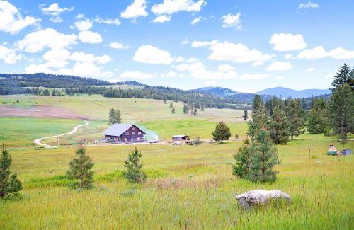 Oroville House | Cosmos Cabin