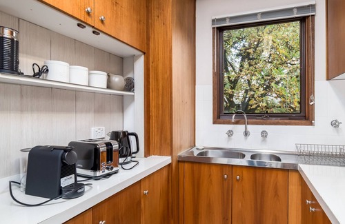 Braddon Apartment | Cosy 1-Bed Unit Near the Heart of Canberra