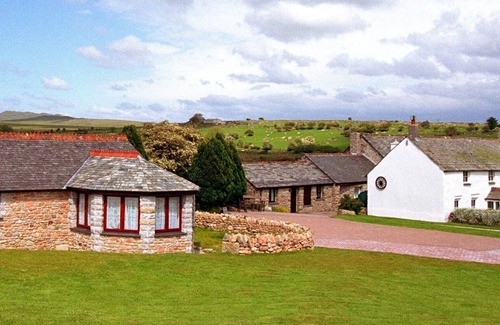 Saint Breward Cottage | Cosy 1 bedroom cottage on Bodmin Moor
