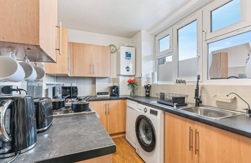 Mottingham and Chislehurst North Apartment | Cosy 2-bed Apartment in the Heart of Vauxhall