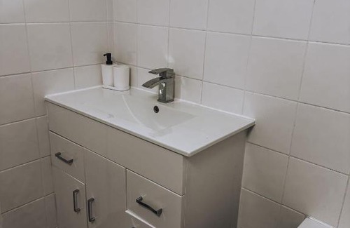 Swiss Cottage Apartment | Cosy 2 bedroom apartment in Swiss Cottage.