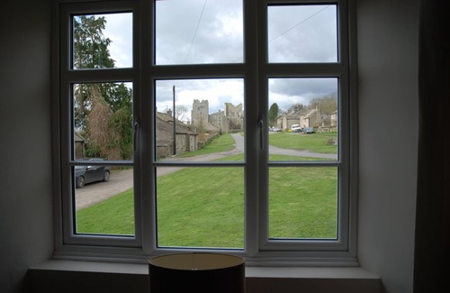 Leyburn Cottage | Cosy 2 bedroom cottage with wonderful views across Wensleydale.