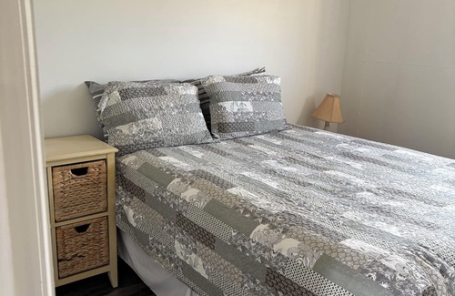 Bayside Cottage | Cosy 2 bedroom cottage.