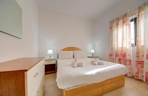 Siggiewi Apartment | Cosy 2BR penthouse with private balcony by 360 Estates