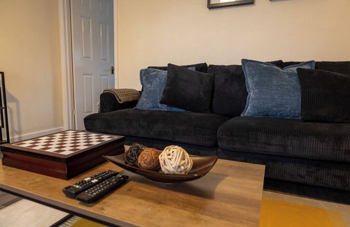 Bradley Stoke House | Cosy 3-bed house - Bradley Stoke - Free parking -Fast internet -Self-checkin