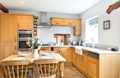 Great Longstone House | Cosy 3 bedroom barn conversion in the village of Great Longstone, close to Bakewell