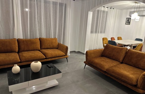 Prades House | Cosy and Comfortable House