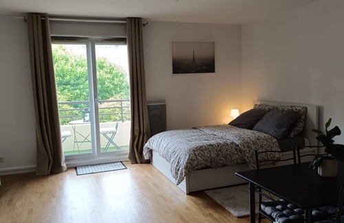 Carrieres-sous-Poissy Apartment | Cosy and quiet: Apartment 20 minutes from Paris and Versailles