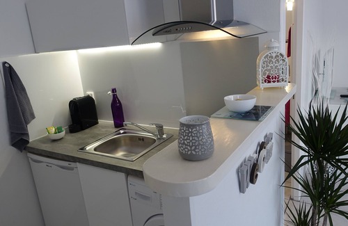 Saint-Medard-en-Jalles Apartment | Cosy and quiet new studio with TERRACE between Bordeaux and the ocean
