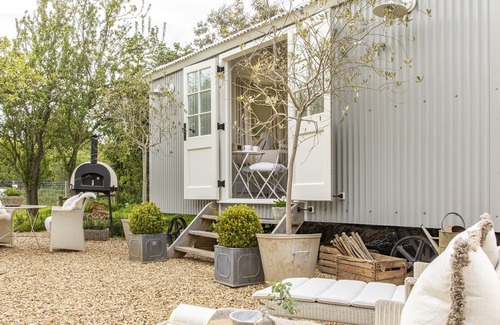 Stanhoe Cabin | Cosy and luxurious, Hidden Hut is beautifully finished with opulent touches and has uninterrupted vi