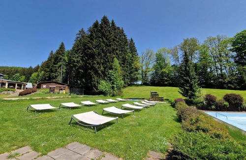 Mlade Buky Apartment | Cosy apartment for 2 people with WIFI, pool, A/C, TV, patio and pets allowed