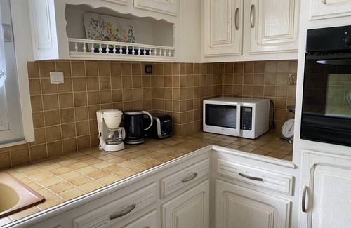 Saint-Cast-le-Guildo Apartment | Cosy apartment in residence with swimming pool located 100m from the large beach of Saint Cast and.
