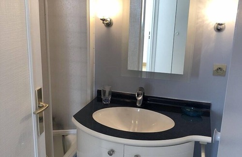 Saint-Cast-le-Guildo Apartment | Cosy apartment in residence with swimming pool located 100m from the large beach of Saint Cast and.