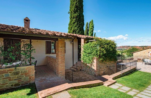 Popoltaio-Schiacciato Villa | Cosy apartment in villa for 8 people with pool, A/C, WIFI, TV and patio