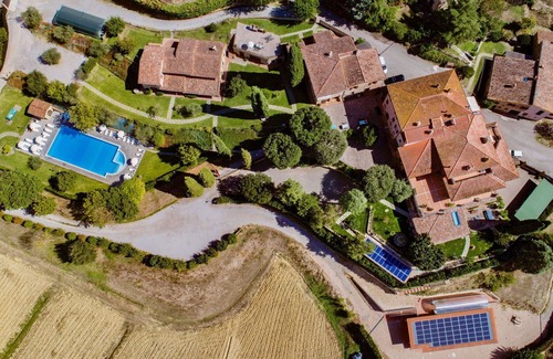 Popoltaio-Schiacciato Villa | Cosy apartment in villa for 8 people with pool, A/C, WIFI, TV and patio