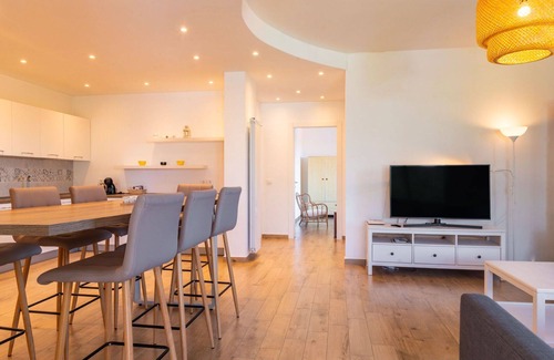 Tovo San Giacomo Apartment | Cosy apartment for 6 people with private pool, WIFI, TV, pets allowed and parking
