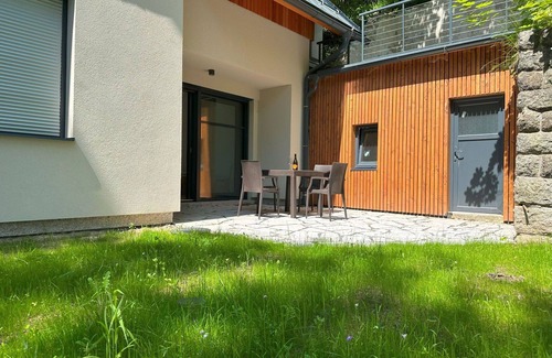 Janov nad Nisou Apartment | Cosy apartment for 6 people with WIFI, TV, terrace and parking