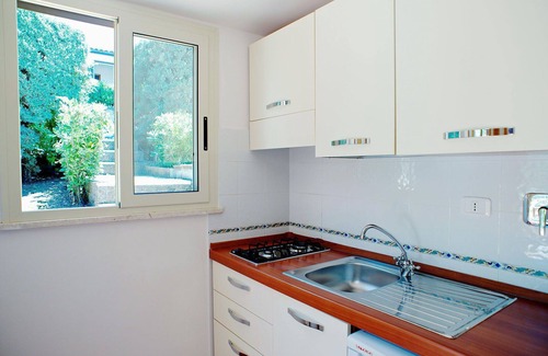 Sperlonga Apartment | Cosy apartment for 2 guests with A/C, WIFI, pool, TV and pets allowed