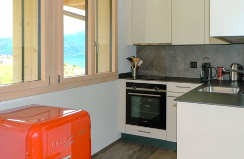 Faulensee Apartment | Cosy apartment for 2 people with WIFI, balcony and parking