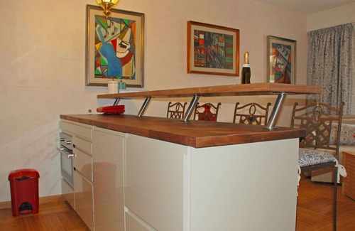 Bigogno Apartment | Cosy apartment for 3 guests with pool, WIFI, A/C, TV, balcony and parking