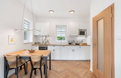 Hrensko Apartment | Cosy apartment for 4 guests with WIFI, TV, patio and pets allowed