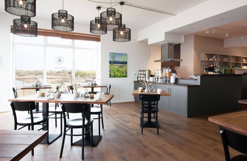Hohen Wieschendorf Apartment | Cosy apartment for 4 guests with WIFI, TV, terrace, pets allowed and panoramic view
