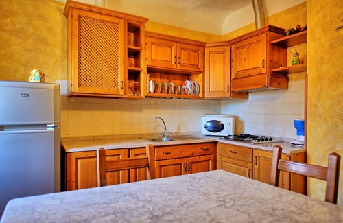 Massarosa Apartment | Cosy apartment for 4 guests with pool, WIFI and TV, close to Viareggio