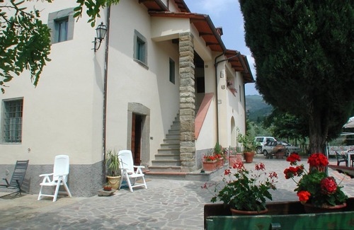 Pian di Sco Apartment | Cosy apartment for 5 people with WIFI, pool, TV and parking