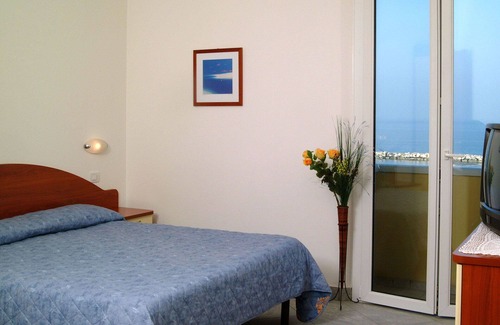 Viserba Apartment | Cosy apartment for 5 people with WIFI, A/C and balcony