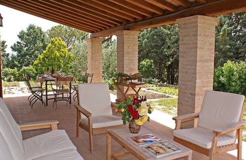 Allerona Apartment | Cosy apartment for 6 guests with pool, WIFI, TV, patio, pets allowed and panoramic view