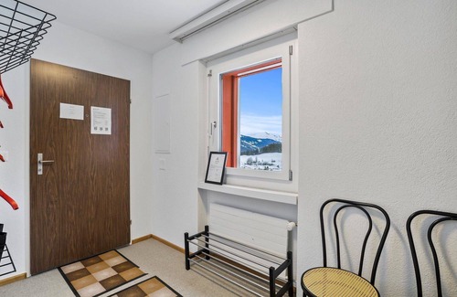 Parpan Apartment | Cosy apartment for 6 guests with WIFI, TV and balcony