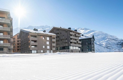 Andermatt Apartment | Cosy apartment for 7 guests with WIFI and parking