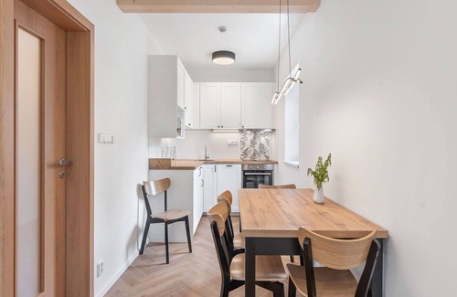 Hrensko Apartment | Cosy apartment for 8 people with WIFI, TV, patio and pets allowed