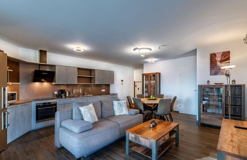 Annenheim Apartment | Cosy apartment for 3 people with WIFI, TV and balcony