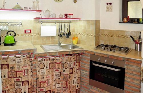 Pietrabruna Apartment | Cosy apartment for 4 people with A/C, WIFI, TV, terrace, pets allowed and parking