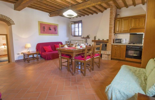 Rapolano Terme Villa | Cosy apartment in villa for 6 people with WIFI, pool, TV and patio