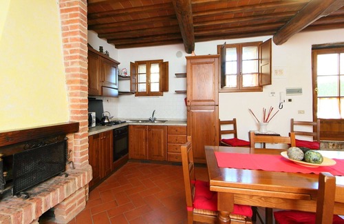 Rapolano Terme Villa | Cosy apartment in villa for 6 people with WIFI, pool, TV and patio