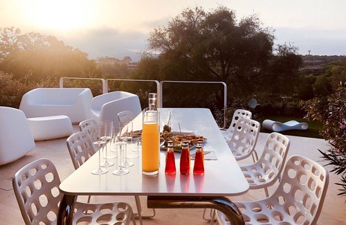 Puntaldia House | Cosy apartment in villa for 8 people with A/C, pool, TV and terrace