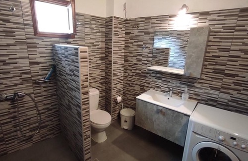 Amarinthos Apartment | Cosy Apartment in relaxed neigboorhood.