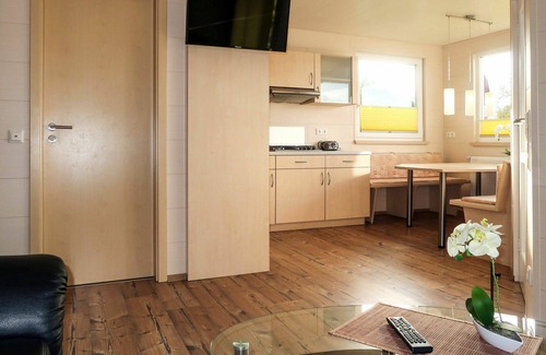 Bad Emstal House | Cosy apartment in villa for 5 guests with WIFI, pool, TV, terrace and pets allowed