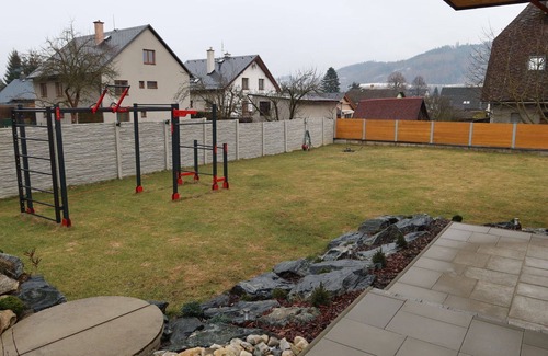 Velke Losiny Villa | Cosy apartment in villa for 6 guests with WIFI, TV, terrace and parking