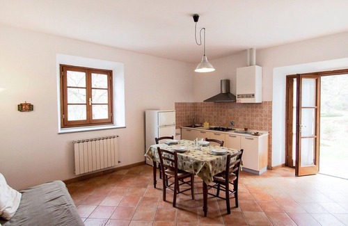 Rufina Villa | Cosy apartment in villa for 4 guests with pool, WIFI, terrace and pets allowed