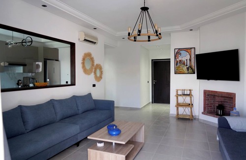 Martil Apartment | Cosy Apprtment with view on swimming pool and mountains