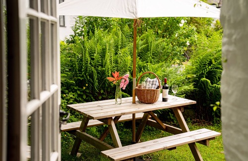 Bontnewydd Cottage | Cosy Barn Cottage nestled in a Nature Haven