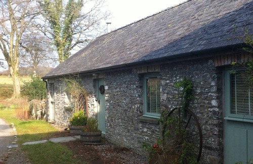 Llandovery Cottage | Cosy Barn In lovely quiet location In The Brecon Beacons